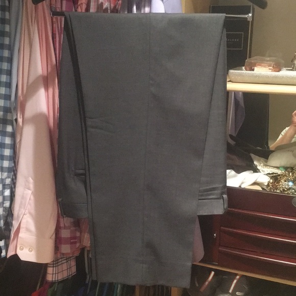 Jos A Bank Joseph Suit - Picture 4 of 5